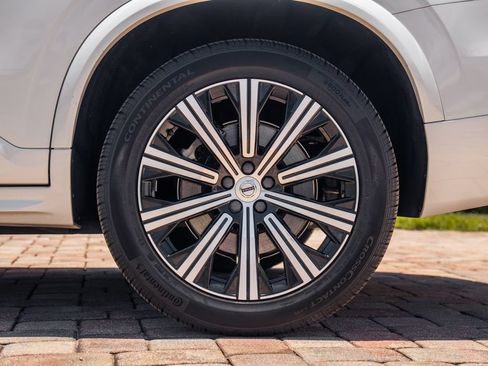 Used 2023 Volvo XC90 B5 Core w/ Protection Package Premier AWD/4WD image 16