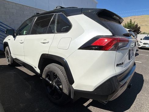 Used 2019 Toyota RAV4 XSE AWD/4WD image 3