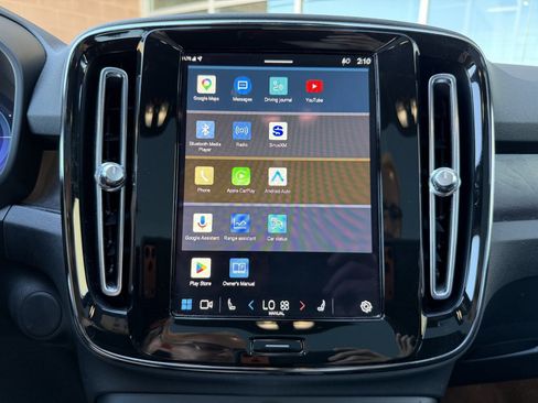 Used 2023 Volvo C40 P8 Recharge Plus w/ Protection Package Premier image 22