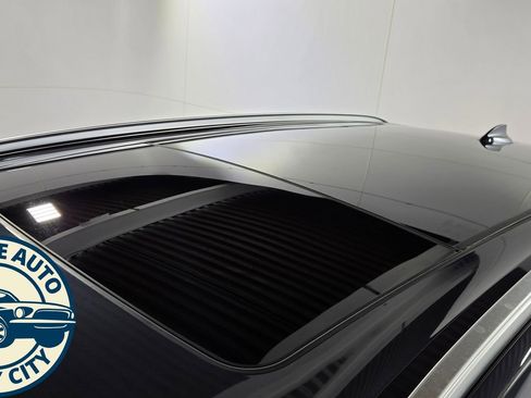 Used 2019 BMW X5 xDrive50i w/ Off-Road Package image 10