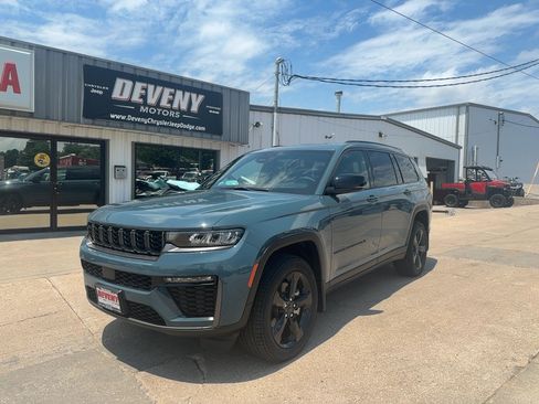 Used 2026 Jeep Grand Cherokee L Limited w/ Limited Altitude Package AWD/4WD image 2