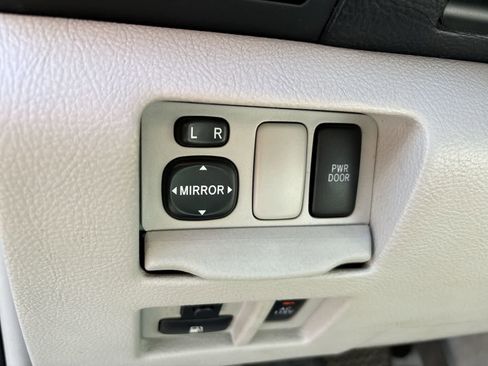 Used 2006 Lexus RX 330 AWD image 10