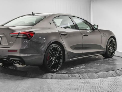 New 2024 Maserati Ghibli Modena Ultima Q4 image 9