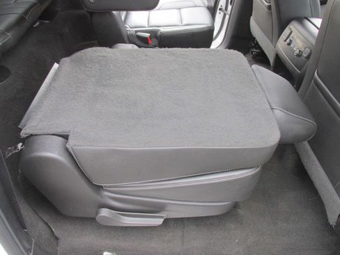 Used 2018 Chevrolet Suburban LT image 68