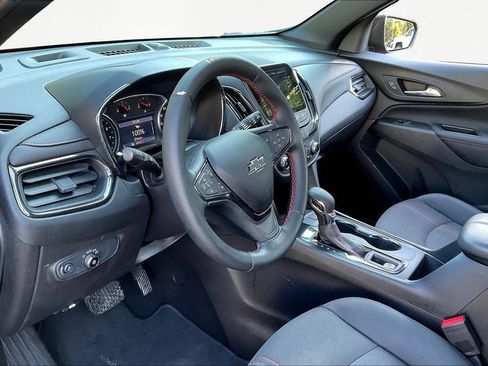 Used 2023 Chevrolet Equinox RS image 12