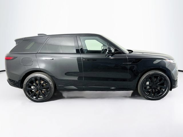 New 2027 Land Rover Range Rover Sport Dynamic SE AWD/4WD image 4