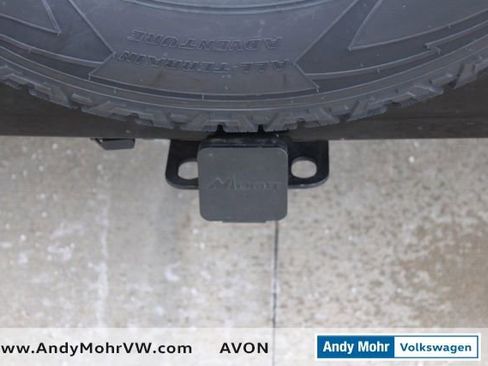 Used 2014 Jeep Wrangler Unlimited Sahara image 11