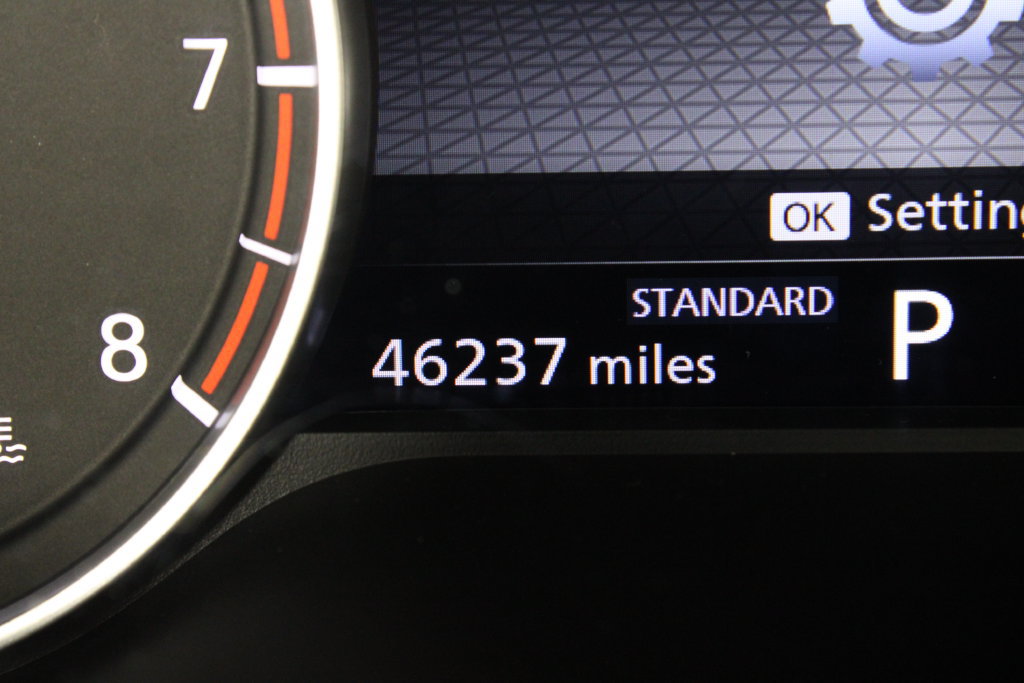 Certified 2025 Nissan Rogue SV FWD image 23