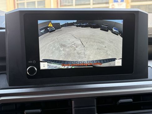 Used 2025 Toyota 4Runner SR5 RWD image 19