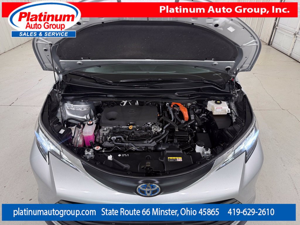 Used 2023 Toyota Sienna XLE AWD/4WD image 61