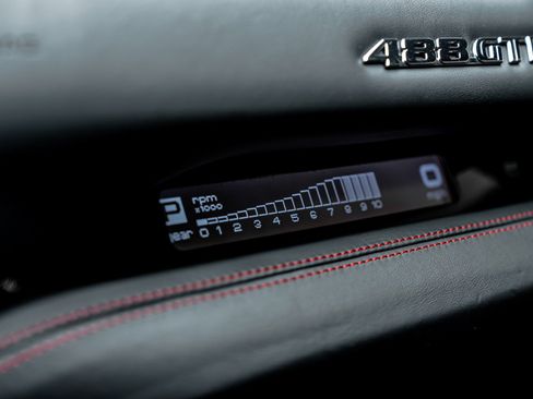 Used 2018 Ferrari 488 GTB RWD image 55