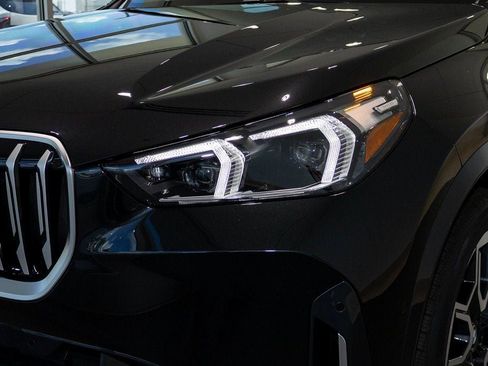 Used 2025 BMW X1 xDrive28i w/ Premium Package image 8