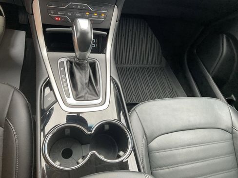 Used 2018 Ford Edge SEL w/ Equipment Group 201A image 30