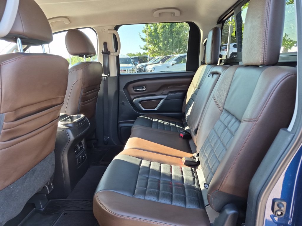 Used 2016 Nissan Titan Platinum Reserve RWD image 31