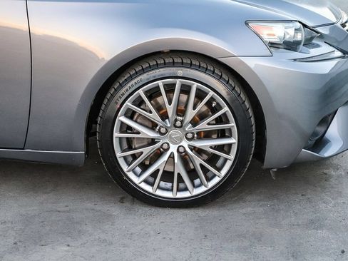 Used 2016 Lexus IS 200t w/ Navigation System Package RWD image 11