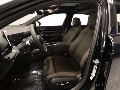 New 2026 BMW 530i w/ M Sport Package image 8