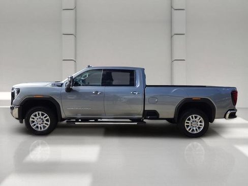 Used 2024 GMC Sierra 2500 SLT w/ SLT Premium Package AWD/4WD image 2