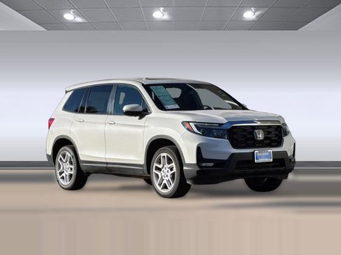 Used 2024 Honda Passport EX-L image 6