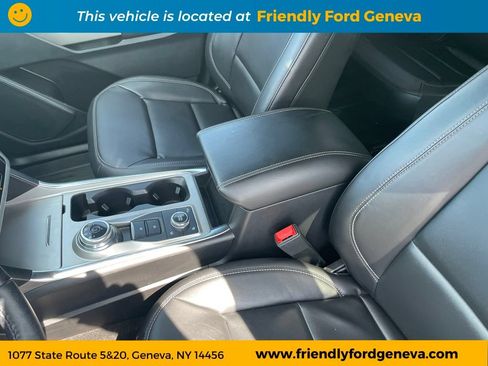 Used 2023 Ford Explorer XLT w/ Equipment Group 202A AWD/4WD image 30