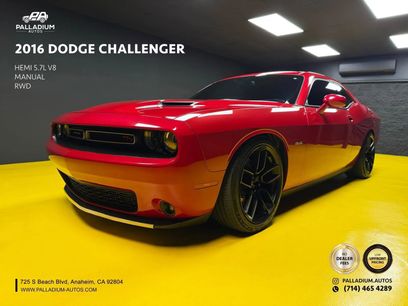 Used 2016 Dodge Challenger R/T