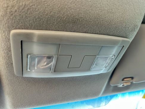 Used 2010 Ford Focus S FWD image 20
