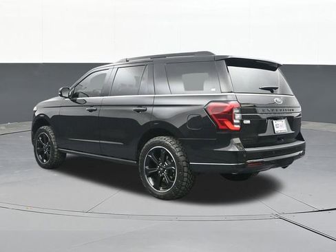 Used 2024 Ford Expedition Limited AWD/4WD image 10