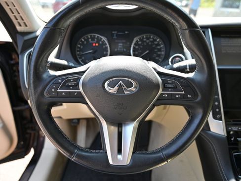 Used 2019 INFINITI Q50 Luxe w/ Essential Package (3.0T Luxe) AWD/4WD image 24