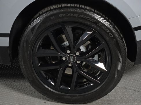 Used 2024 Land Rover Range Rover Velar Dynamic SE image 10