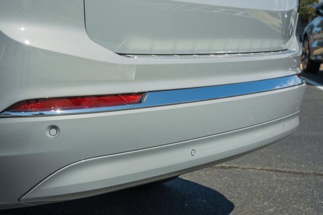 New 2027 Volvo XC90 B6 Plus AWD/4WD image 9