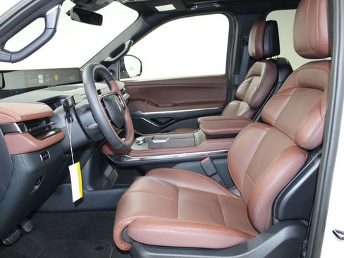 New 2026 Lincoln Navigator Reserve AWD/4WD image 23