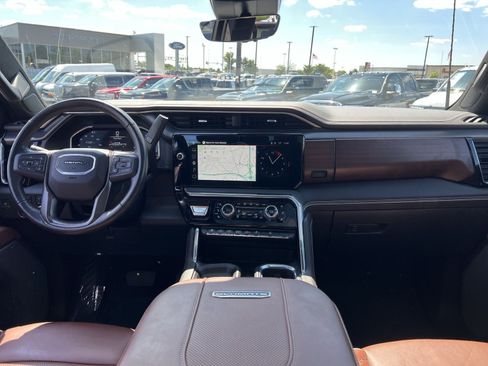 Used 2024 GMC Sierra 2500 Denali Ultimate AWD/4WD image 23