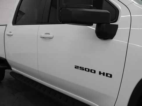 Used 2025 Chevrolet Silverado 2500 LT w/ Trail Boss Package AWD/4WD image 30