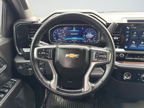 Used 2023 Chevrolet Silverado 1500 LT image 13