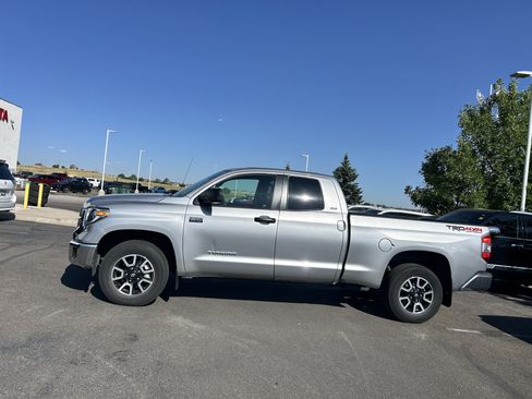 Used 2018 Toyota Tundra SR5 w/ TRD Off Road Package AWD/4WD image 2