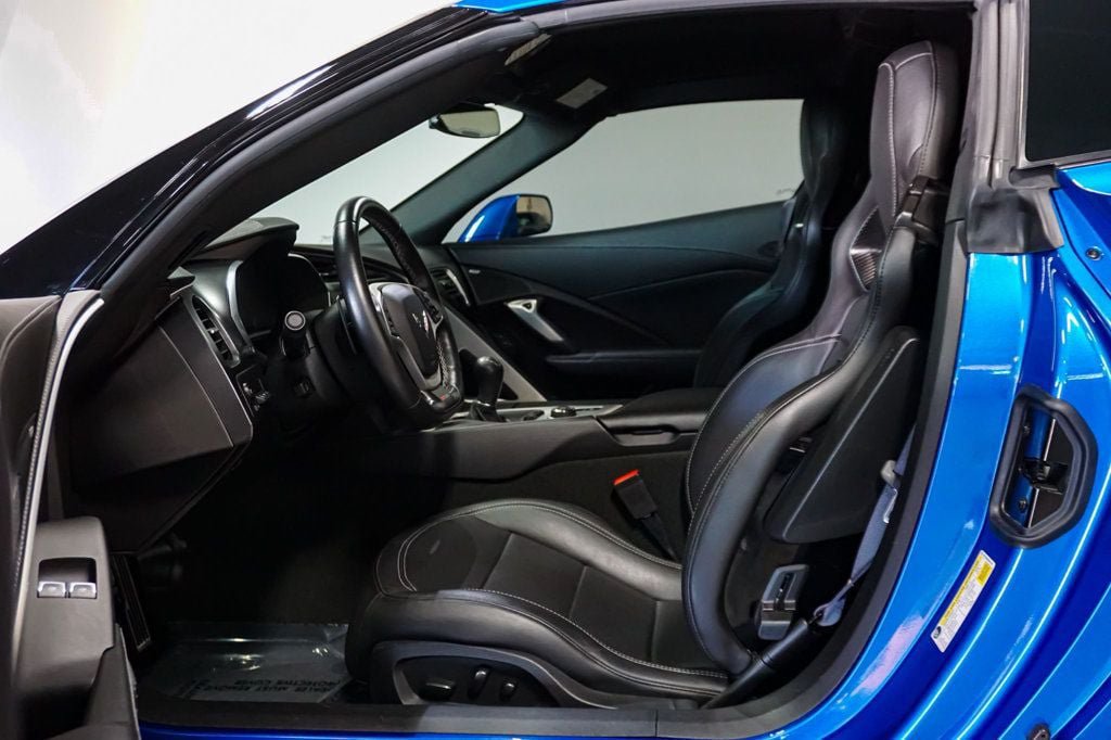 Used 2016 Chevrolet Corvette Z06 w/ Z07 Performance Package RWD image 8