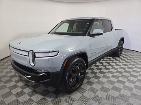 Used 2024 Rivian R1T Adventure AWD/4WD image 1