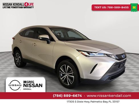 Used 2023 Toyota Venza LE AWD/4WD image 1