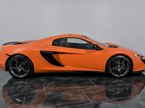 Used 2015 McLaren 650S Spider image 14