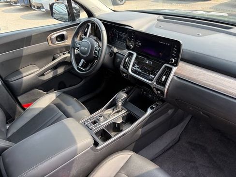 Certified 2023 Kia Sorento X-Line EX AWD/4WD image 9