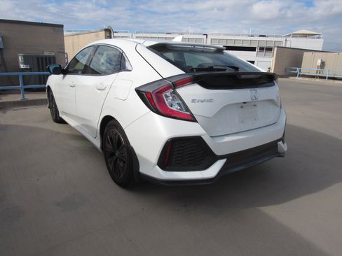 Used 2018 Honda Civic EX image 4