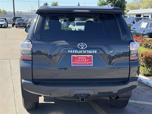 Used 2024 Toyota 4Runner SR5 image 6