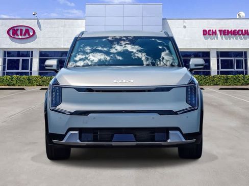 Certified 2024 Kia EV9 Land AWD/4WD image 2