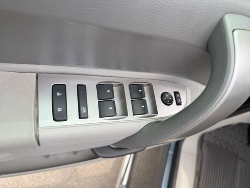 Used 2013 Chevrolet Silverado 2500 LT AWD/4WD image 13