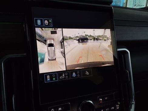 Used 2024 GMC Acadia Denali w/ Super Cruise Package image 26