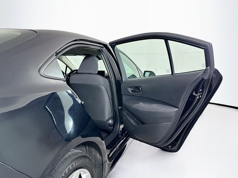 Used 2024 Toyota Corolla LE image 27
