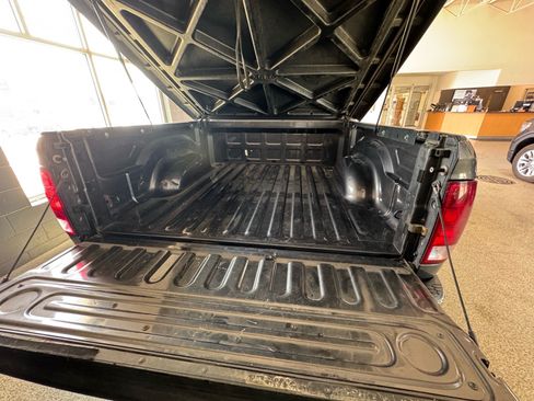 Used 2017 RAM 1500 Big Horn AWD/4WD image 8