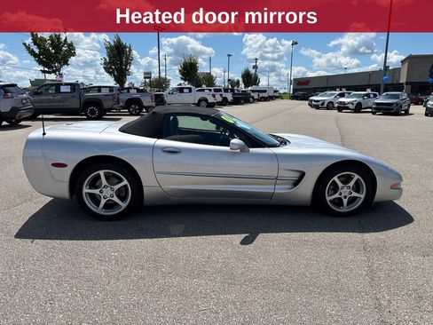 Used 2001 Chevrolet Corvette Convertible w/ Preferred Equipment Group2 RWD image 7