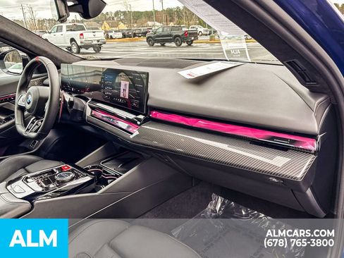 Used 2026 BMW M5 w/ Executive Package image 19