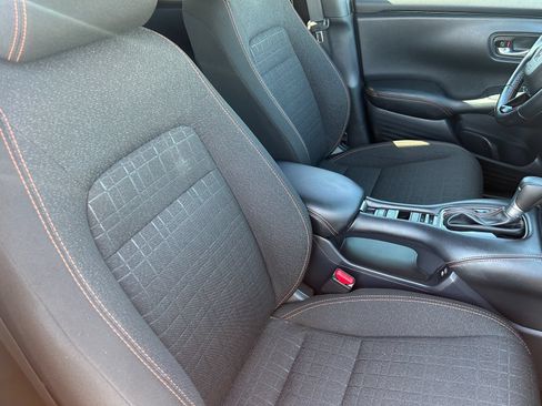 Used 2025 Honda HR-V Sport image 12