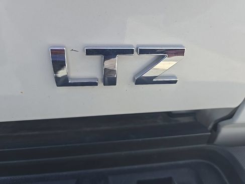 Used 2019 Chevrolet Silverado 3500 LTZ w/ Duramax Plus Package AWD/4WD image 43